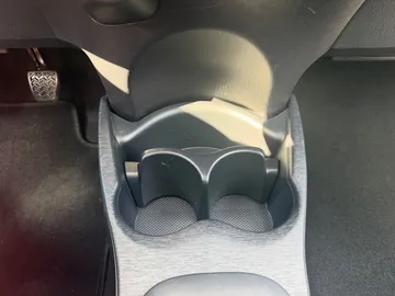 Car image 31