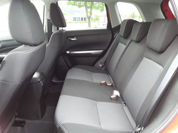 Car image 13