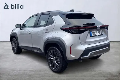Car image 5