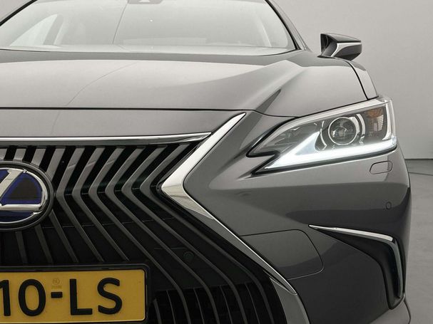 Lexus ES 300 h F 160 kW image number 30