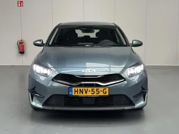 Car image 26