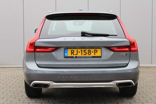 Volvo V90 Cross Country T5 AWD 188 kW image number 11