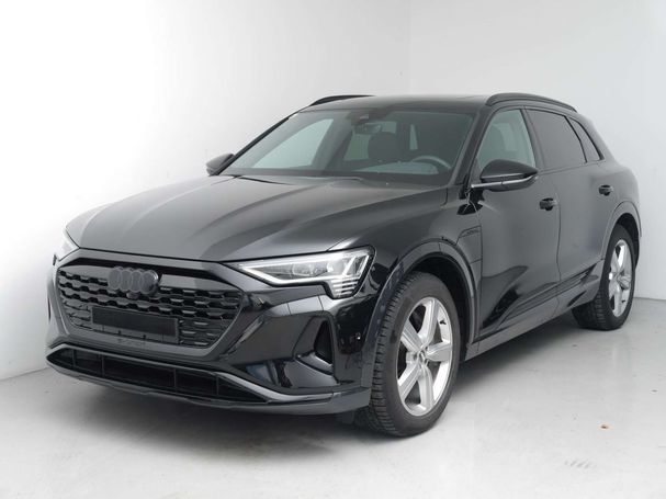 Audi Q8 55 quattro e-tron Business 250 kW image number 1