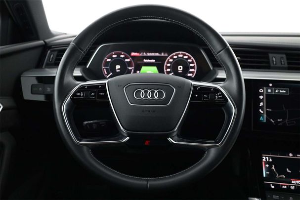 Audi e-tron 50 quattro S-line 230 kW image number 17