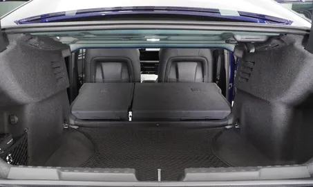 Car image 30