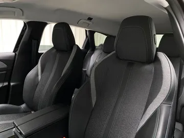 Car image 49