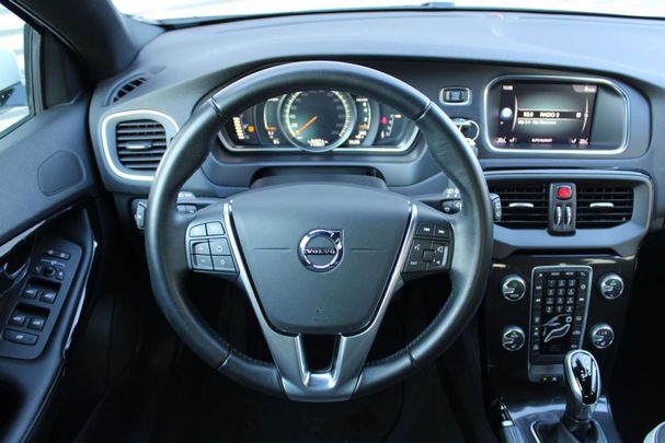 Volvo V40 T3 T6 112 kW image number 9