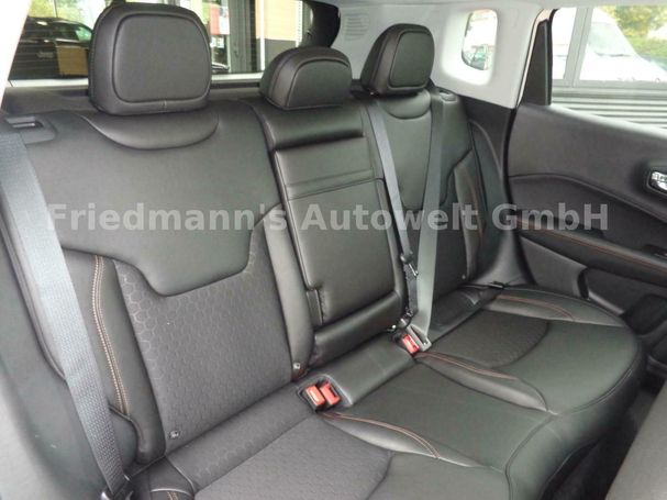 Jeep Compass 1.3 Limited 110 kW image number 12