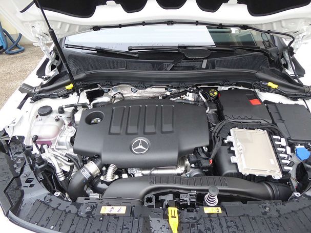 Mercedes-Benz GLA 200 d 110 kW image number 18