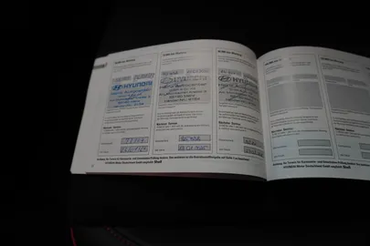 Car image 37