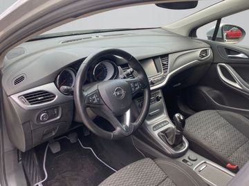 Car image 9