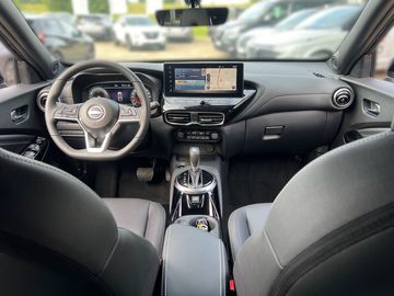 Car image 15