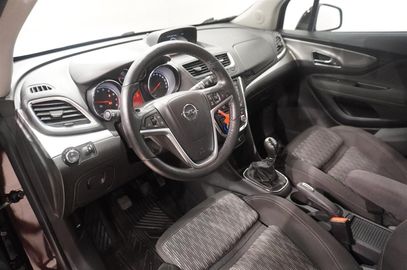 Car image 11