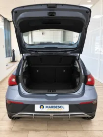Car image 25