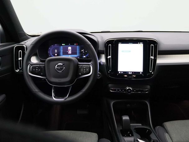 Volvo XC40 B3 Core 120 kW image number 7