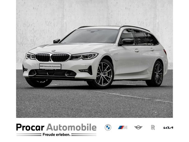 BMW 330e Touring Sport Line 215 kW image number 1