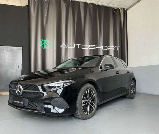 Mercedes-Benz A 180 100 kW image number 1