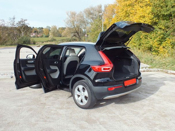 Volvo XC40 Momentum 115 kW image number 19