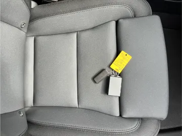 Car image 45