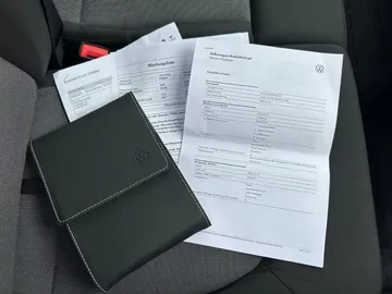 Car image 35