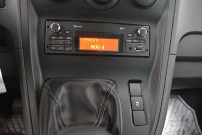 Car image 23