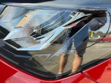 Car image 28