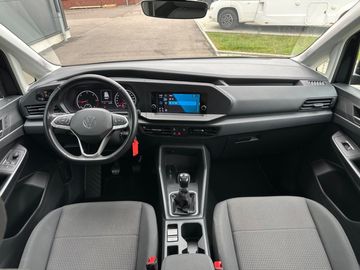 Car image 23