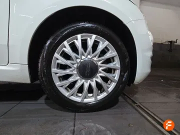 Car image 24