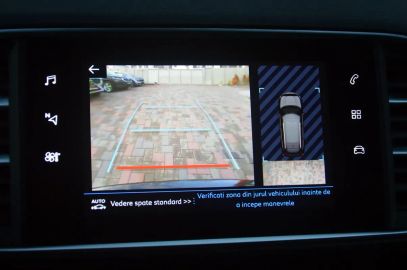 Car image 40