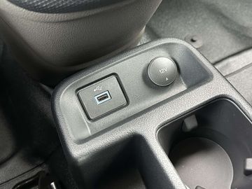 Car image 30