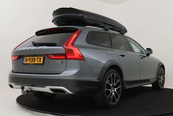 Volvo V90 Cross Country T5 AWD 184 kW image number 3