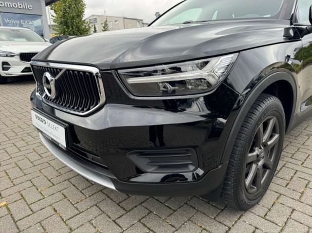 Volvo XC40 D3 Momentum 110 kW image number 9