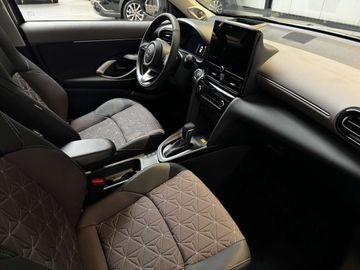 Car image 15