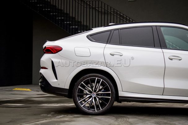 BMW X6 M xDrive 250 kW image number 15