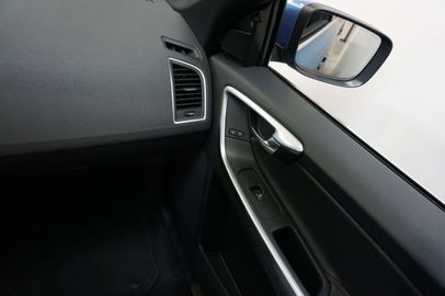 Car image 45