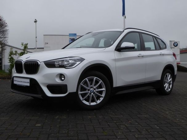 BMW X1 sDrive18i Advantage 103 kW image number 1