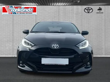 Car image 3