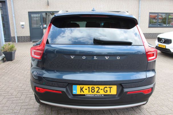 Volvo XC40 T3 120 kW image number 6