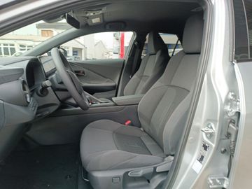 Car image 10