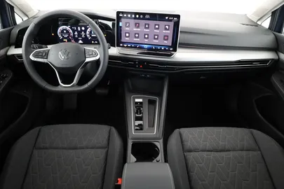 Car image 30