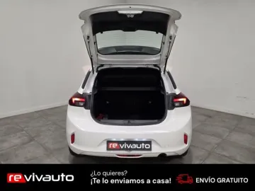 Car image 18
