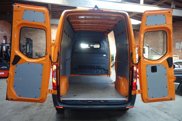 Mercedes-Benz Sprinter 211 HA 84 kW image number 25