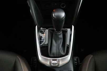 Car image 30