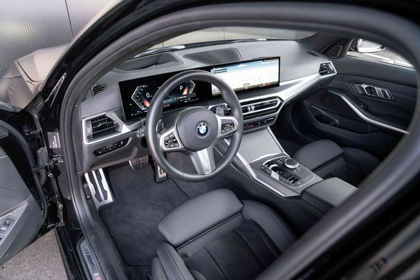 BMW 320i Touring 135 kW image number 5