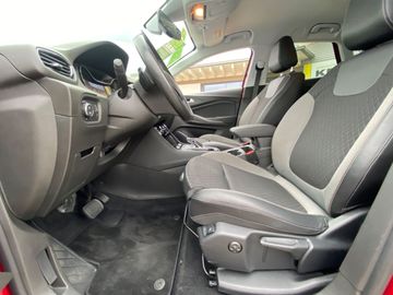 Car image 25