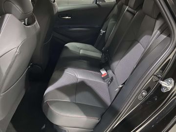 Car image 37