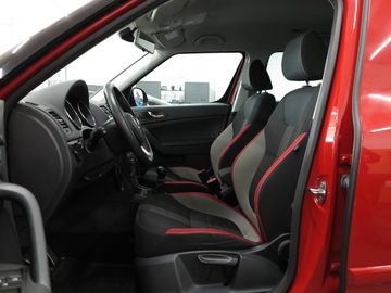 Car image 14