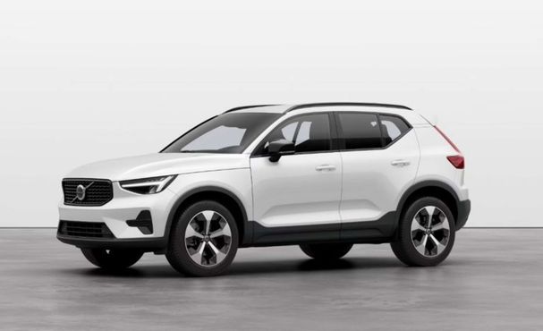 Volvo XC40 AWD Plus 120 kW image number 1