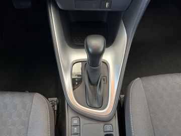 Car image 11