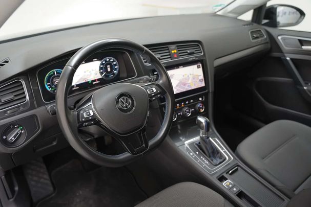 Volkswagen Golf 100 kW image number 15